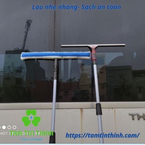 dụng cụ lau pin mặt trời